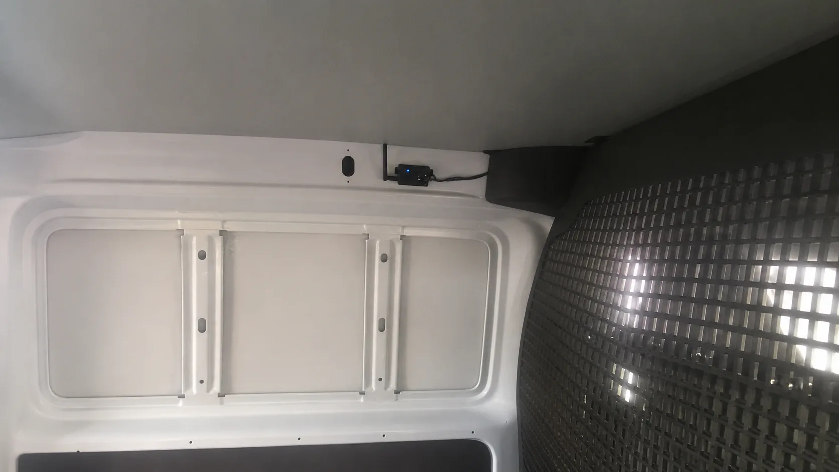 Cold-Chain Monitoring for Blood Bag Logistics in Algeria — on-site photo 3