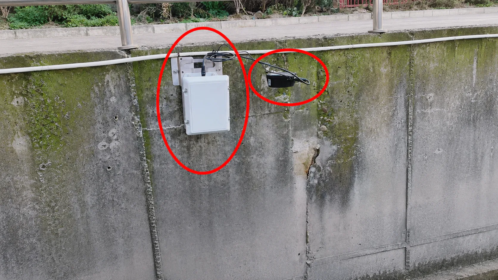 Dam Water-Level Monitoring: Flood Response in China — on-site photo 2