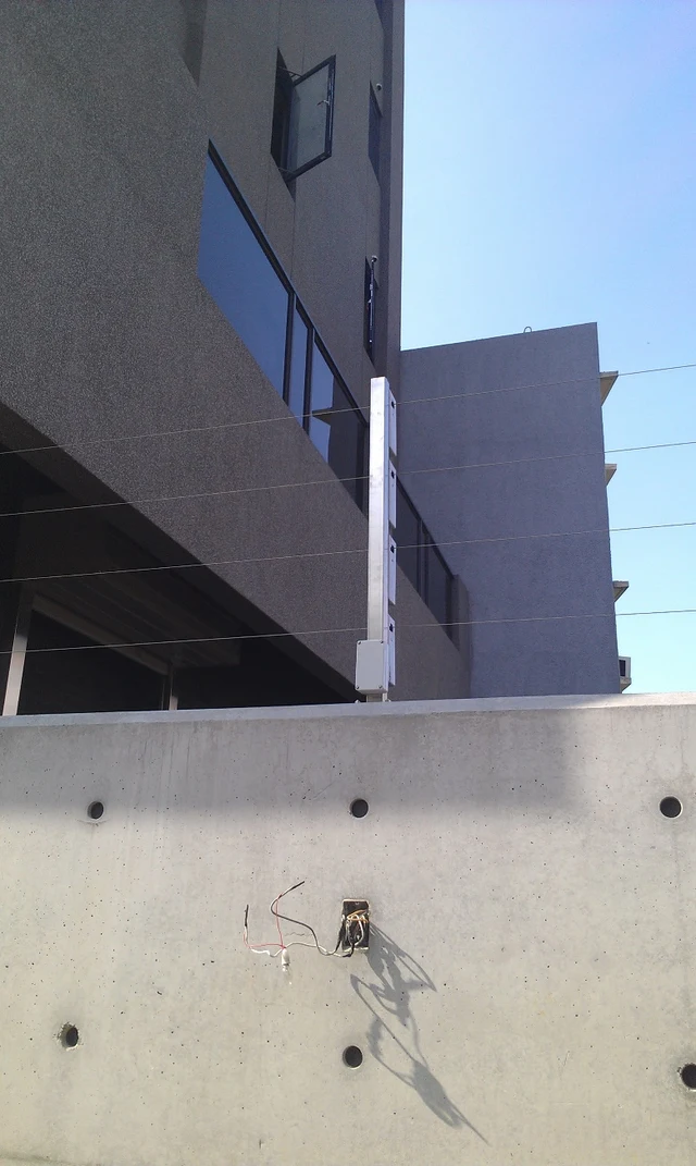 Redundant Electric Fence Monitoring for High-Security Perimeter Protection in Taiwan