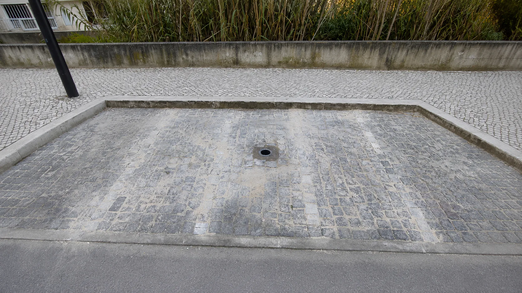 Smart Parking in a Historic Urban District: Digitizing Curbside Availability in Portugal — on-site photo 1