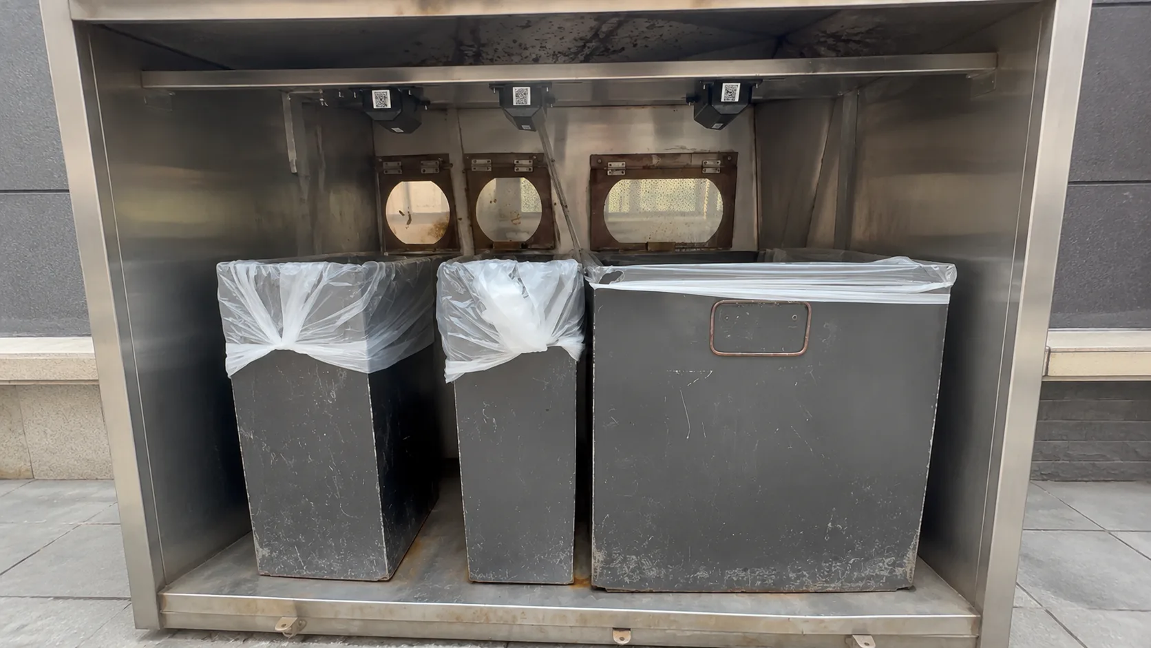 Smart Waste Bin Monitoring: Digitizing Mall Waste Operations in Malaysia — on-site photo 2